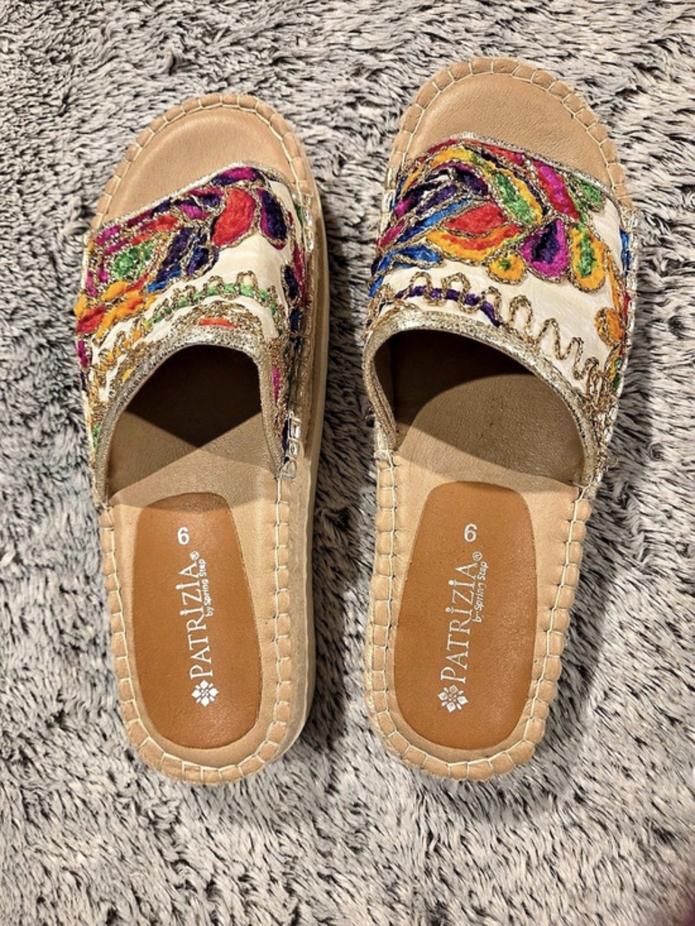 PATRIZIA Embroidered Floral Slide Sandals in Tan US 9